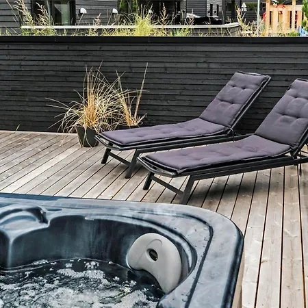 Bv166-blavand-gl-skolevej-6 * Blåvand