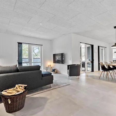 Bv166-blavand-gl-skolevej-6 *