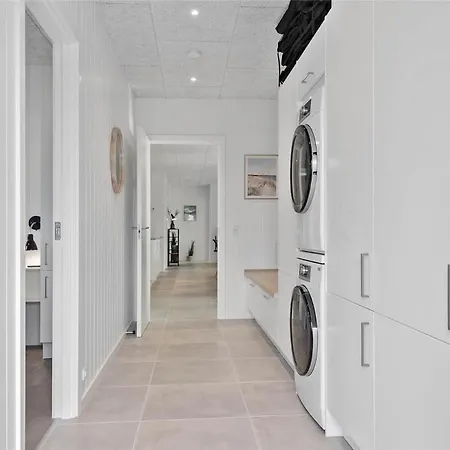 Bv166-blavand-gl-skolevej-6 * Blåvand