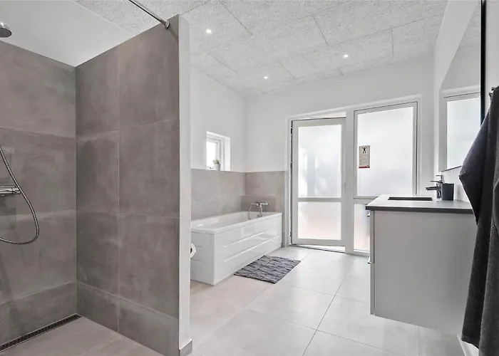 Bv166-blavand-gl-skolevej-6 بيت للعطل Blåvand