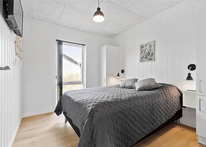 Bv166-blavand-gl-skolevej-6 Blåvand