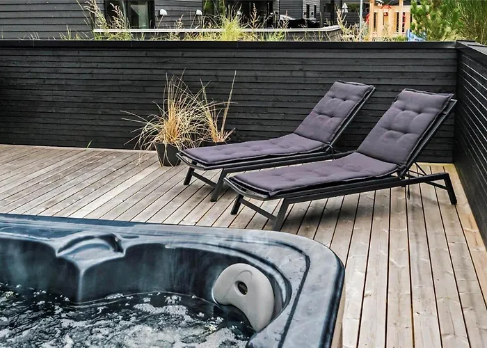 Bv166-blavand-gl-skolevej-6 بيت للعطل *